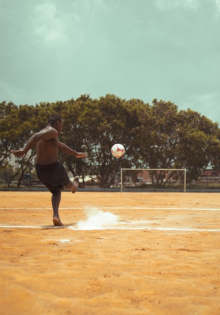 欧冠前瞻：国米本赛季强强战不利，利物浦深陷萨拉赫争议